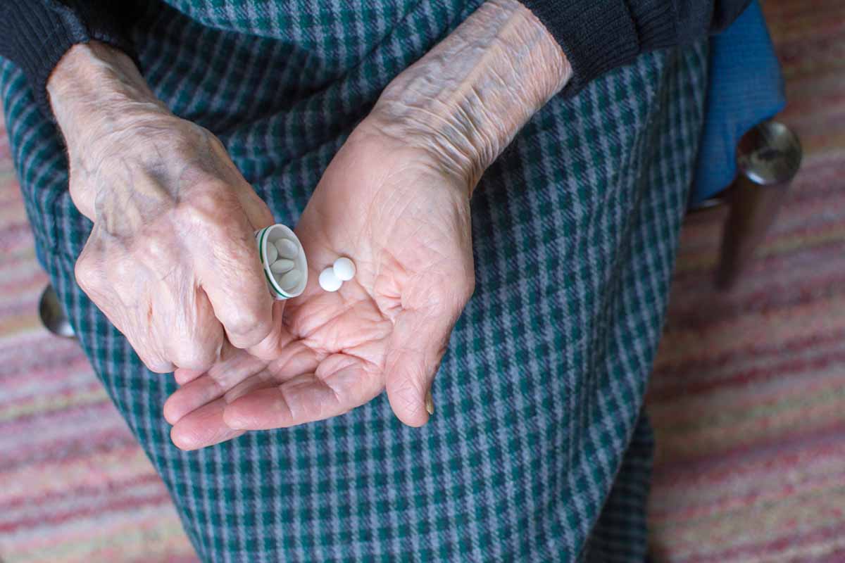 Opioid Use Disorder and Its Treatment in the Elderly 